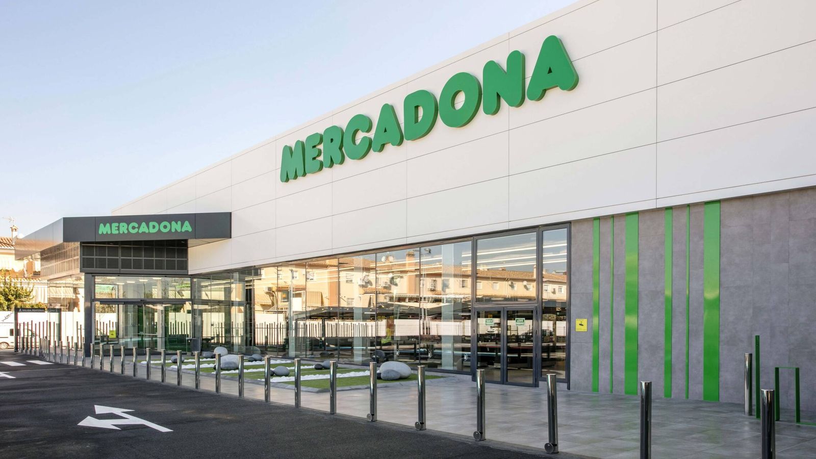 La pulsera de Mercadona para evitar las picaduras este verano: cuesta menos de 1.50 euros, es resistente al agua y dura dos semanas