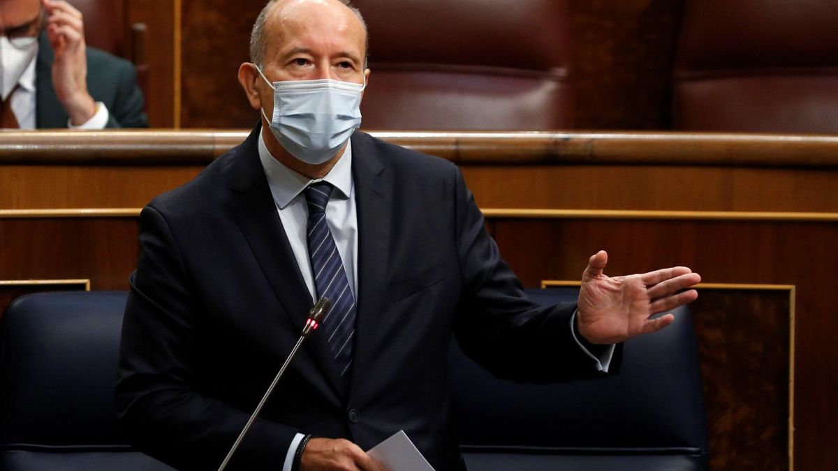 Campo descarta un indulto anticipado a Puigdemont, aunque "está previsto" en la ley 