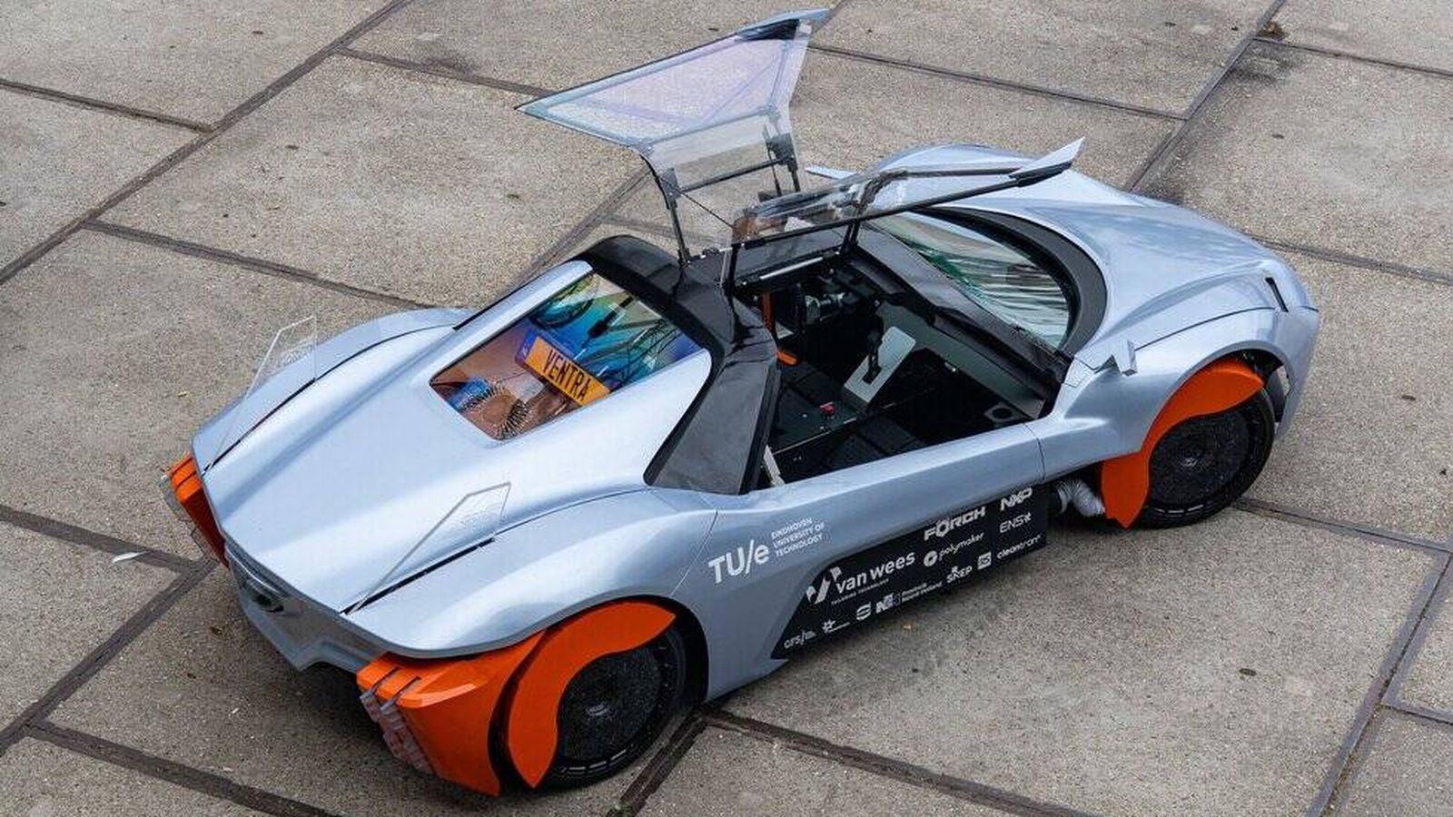 Este cupé futurista limpia la contaminación que los coches eléctricos todavía generan