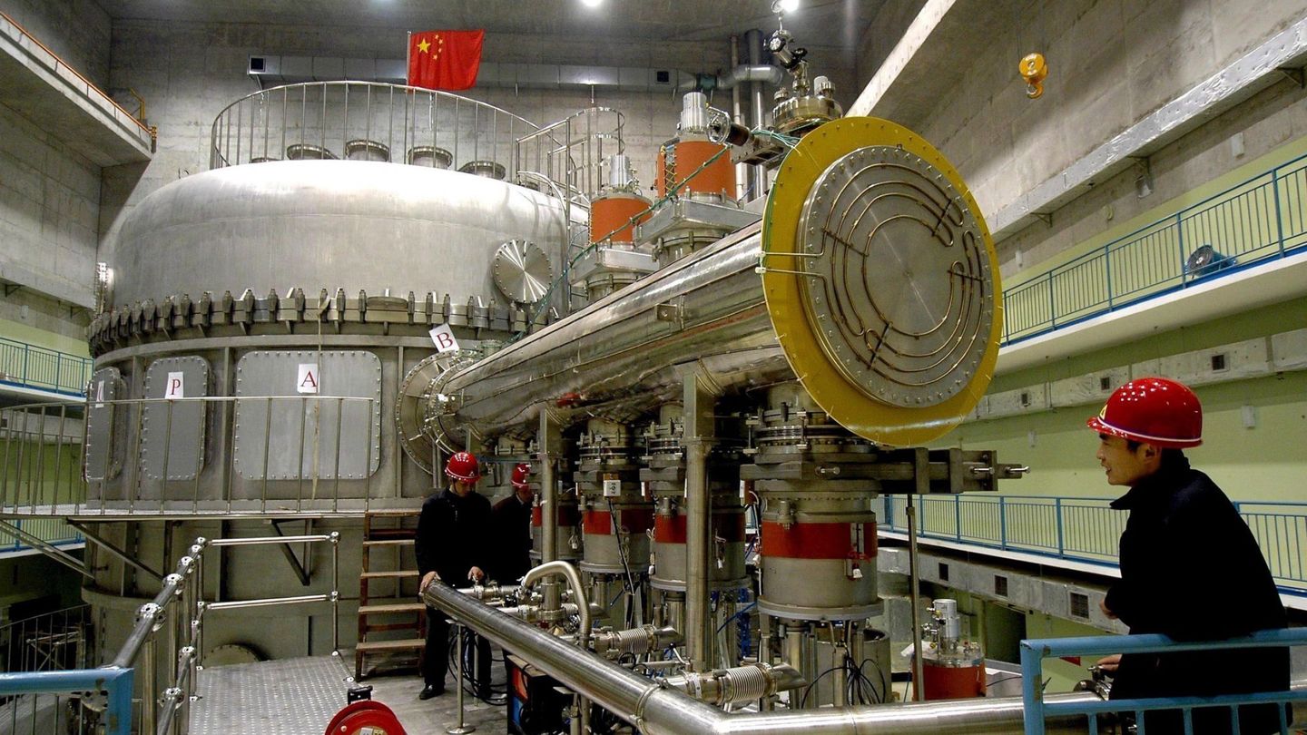 El reactor EAST que tiene el récord de fusión nuclear: 70 millones de grados centígrados durante 17,6 minutos