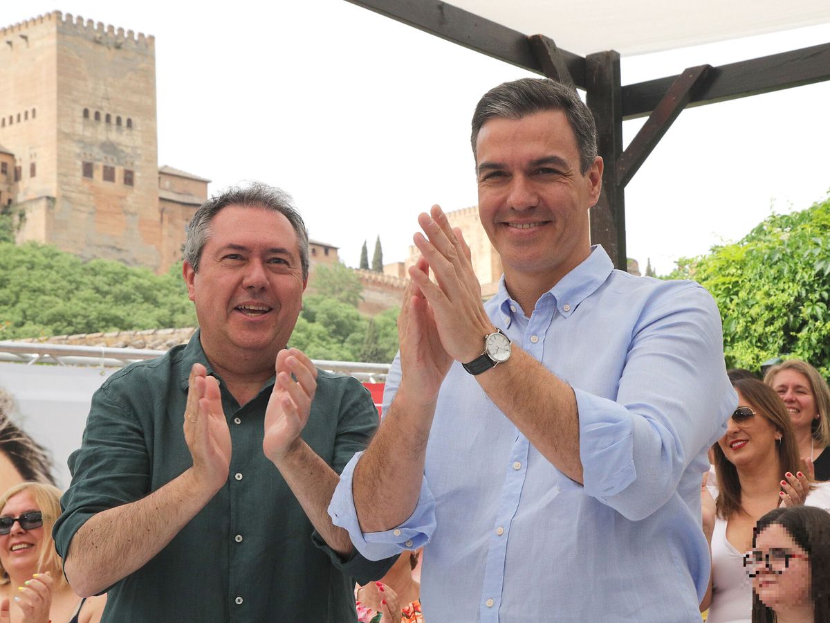 Foto: El candidato del PSOE a la Junta de Andalucía, Juan Espadas, junto a Pedro Sánchez. (EFE/Pepe Torres)