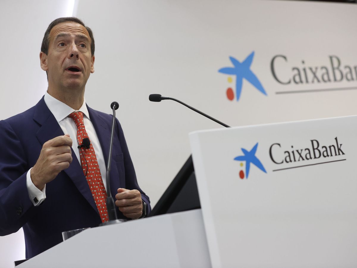 Foto: El consejero delegado de Caixabank, Gonzalo Gortázar. (EFE/Juan Carlos Hidalgo)