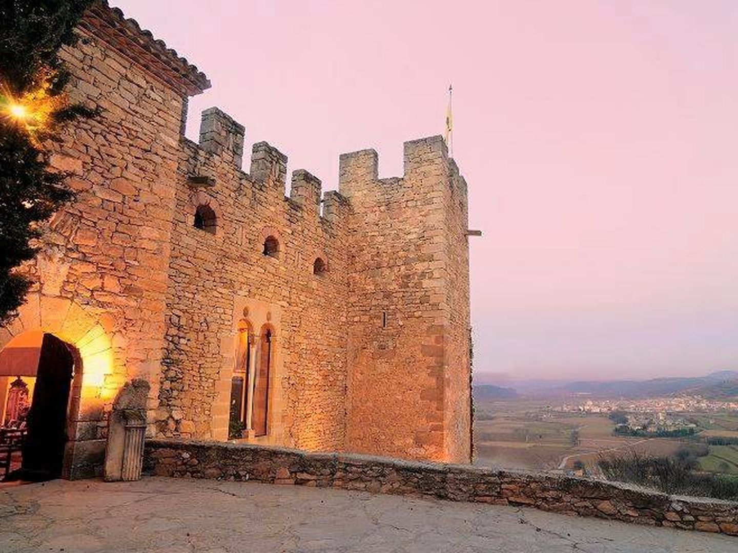 Castillo de Montsonís. (Castells de Lleida S.L.)