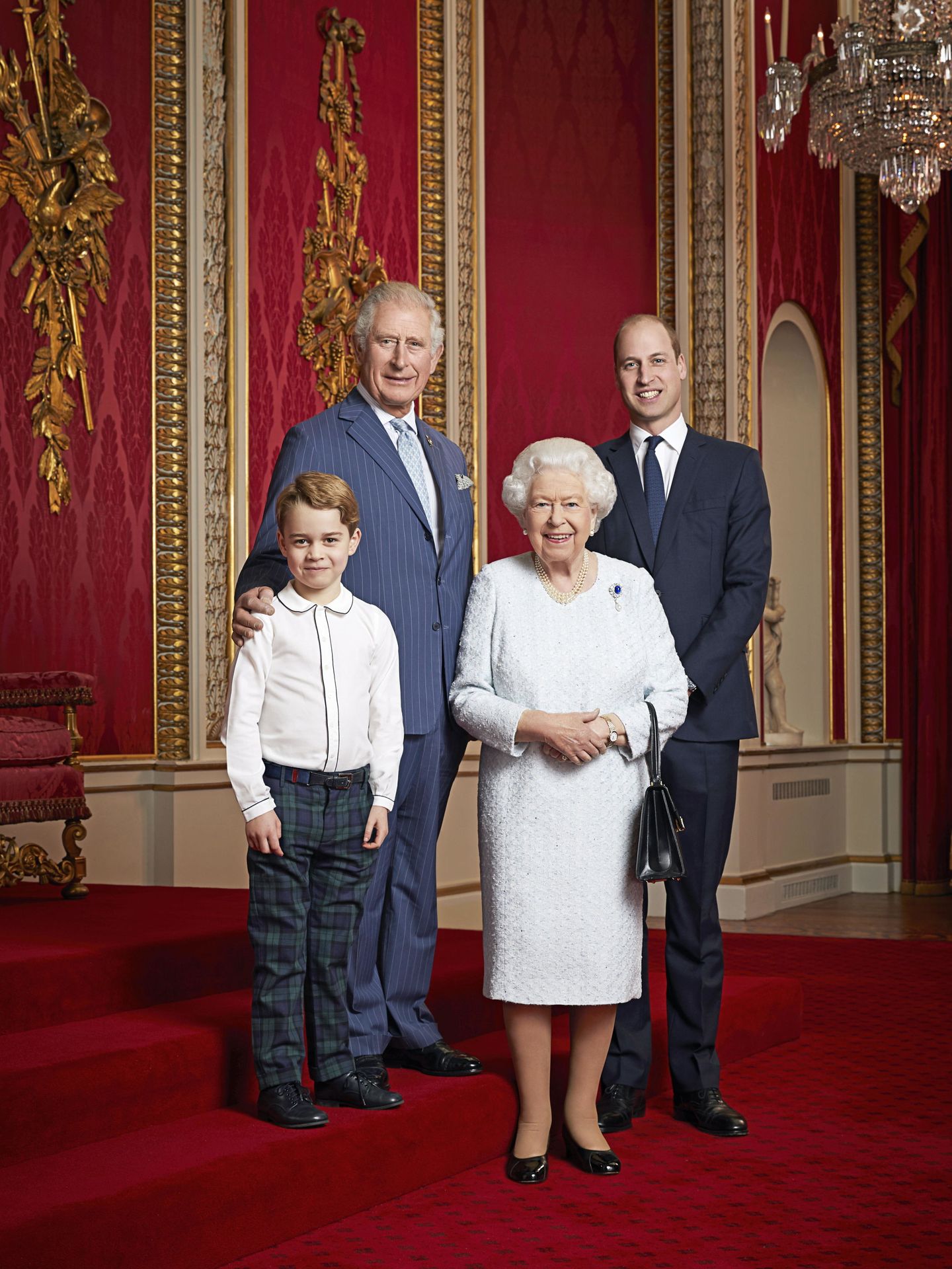 La reina Isabel, con sus herederos. (Palacio de Buckingham)