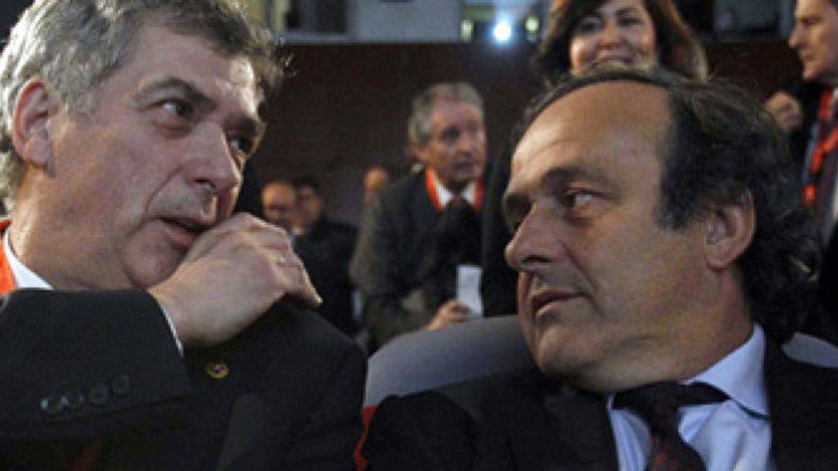 Platini cree que el éxito español motivó la polémica de los guiñoles: "Eso produce envidia"