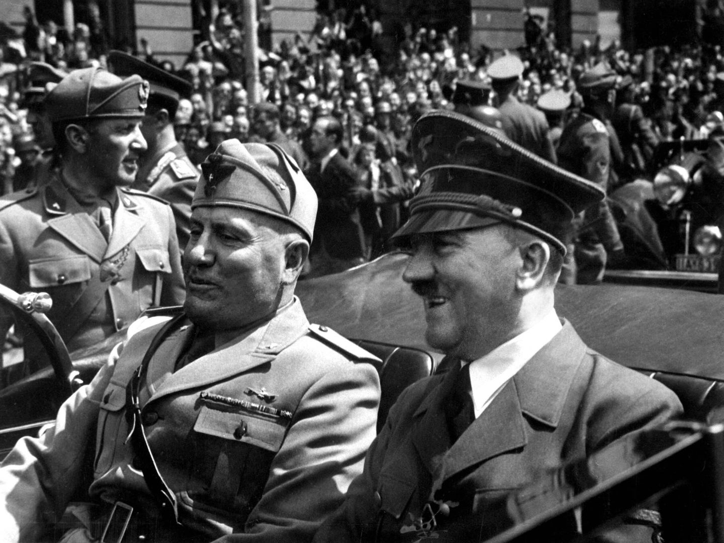 Benito Mussolini y Adolf Hitler. (Wikimedia)