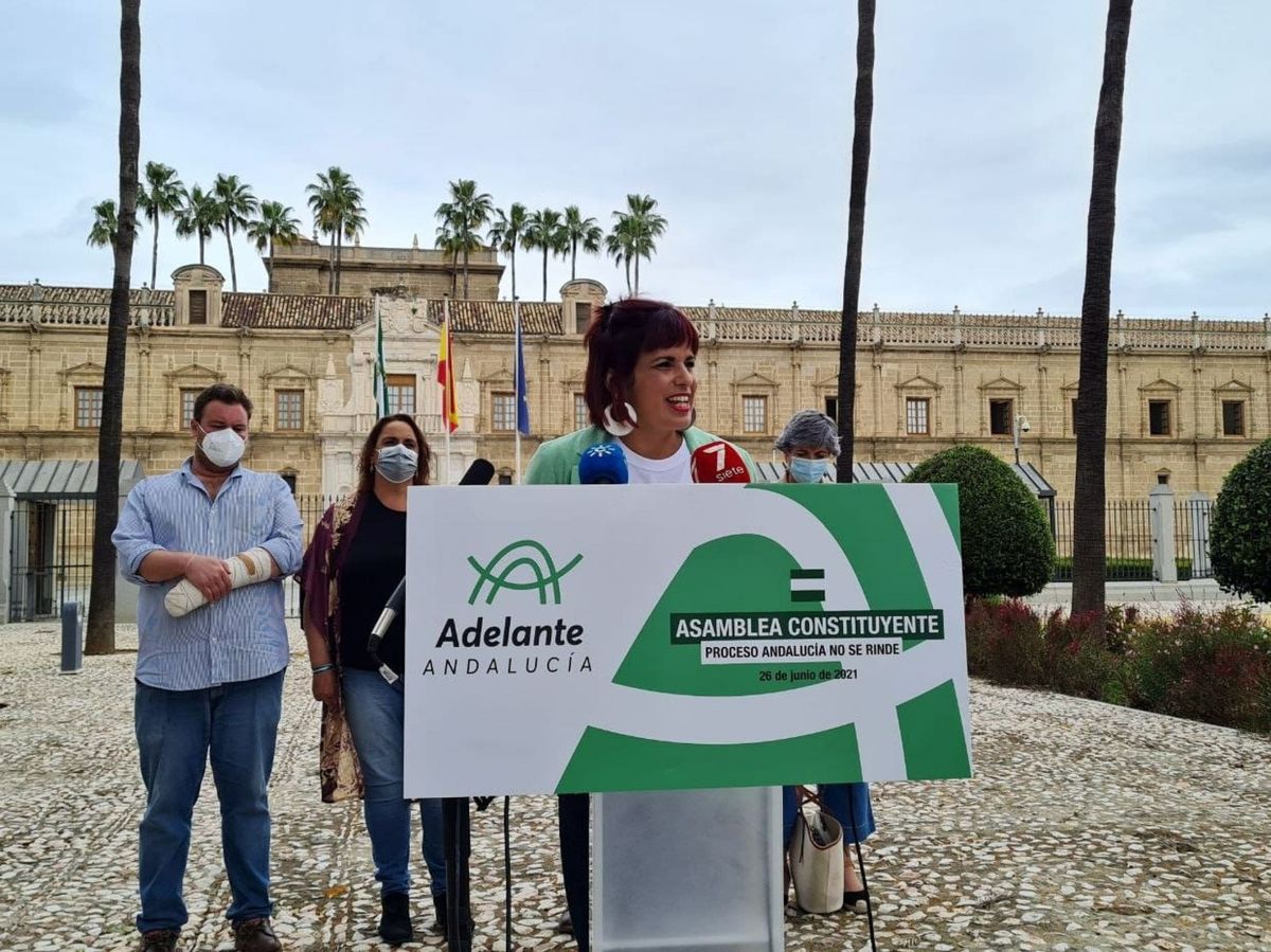 Foto: La líder andaluza de Anticapitalistas, Teresa Rodríguez, presenta Adelante Andalucía. (EFE) 