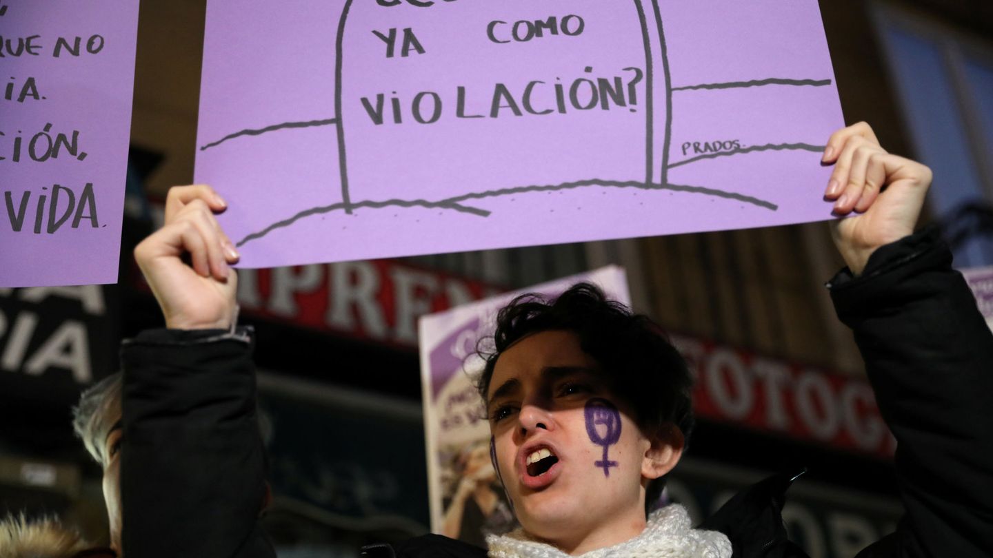 COncetración en Madrid tras conocer la sentencia contra miembros de la Manada por abuso sexual. (Reuters)