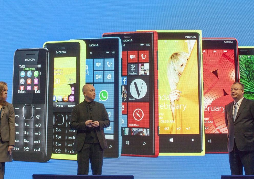 Foto: A la derecha, Stephen Elop, en una de las últimas presentaciones de Nokia
