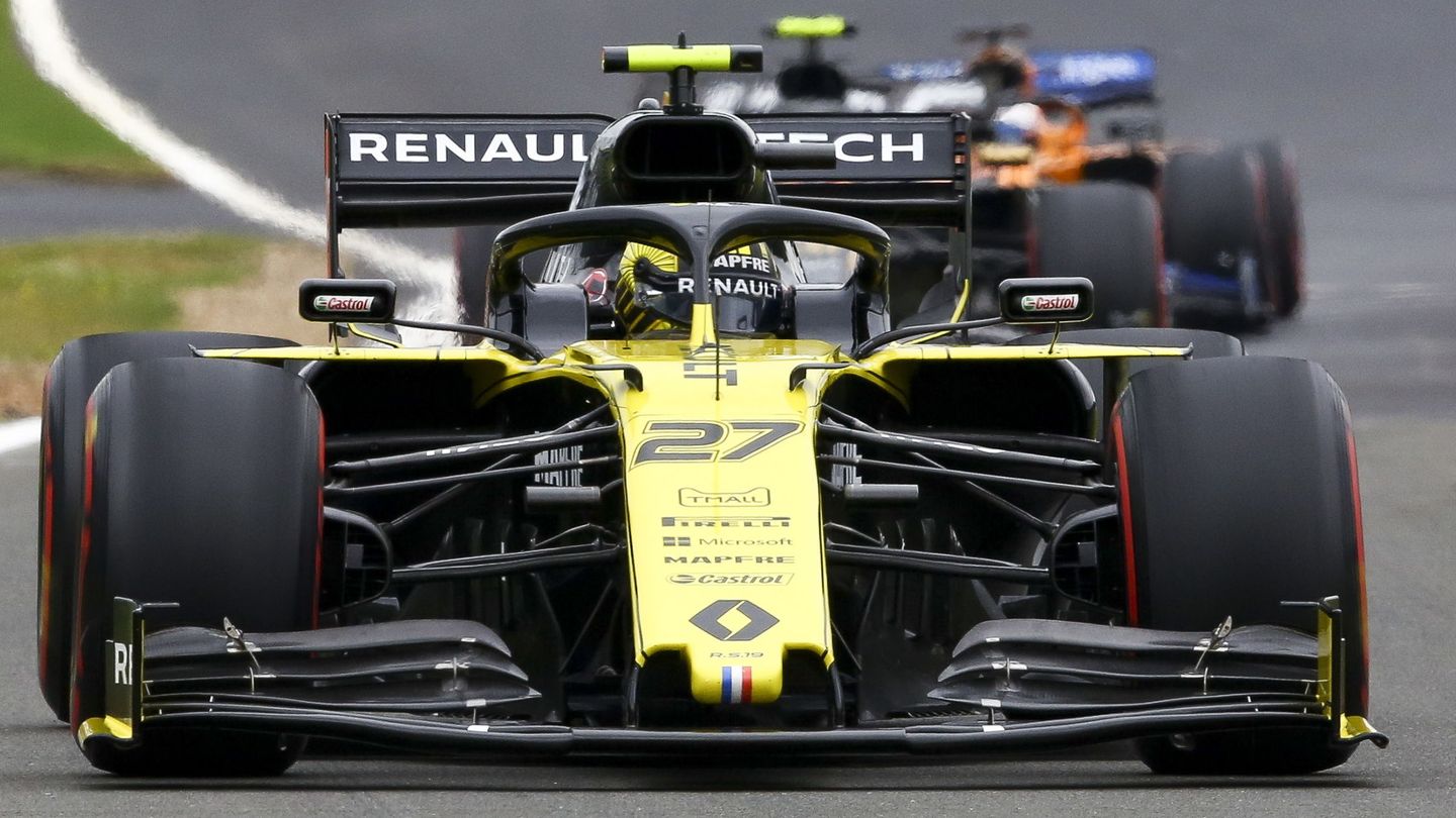 Hulkenberg al volante del Renault en Silverstone. (EFE)