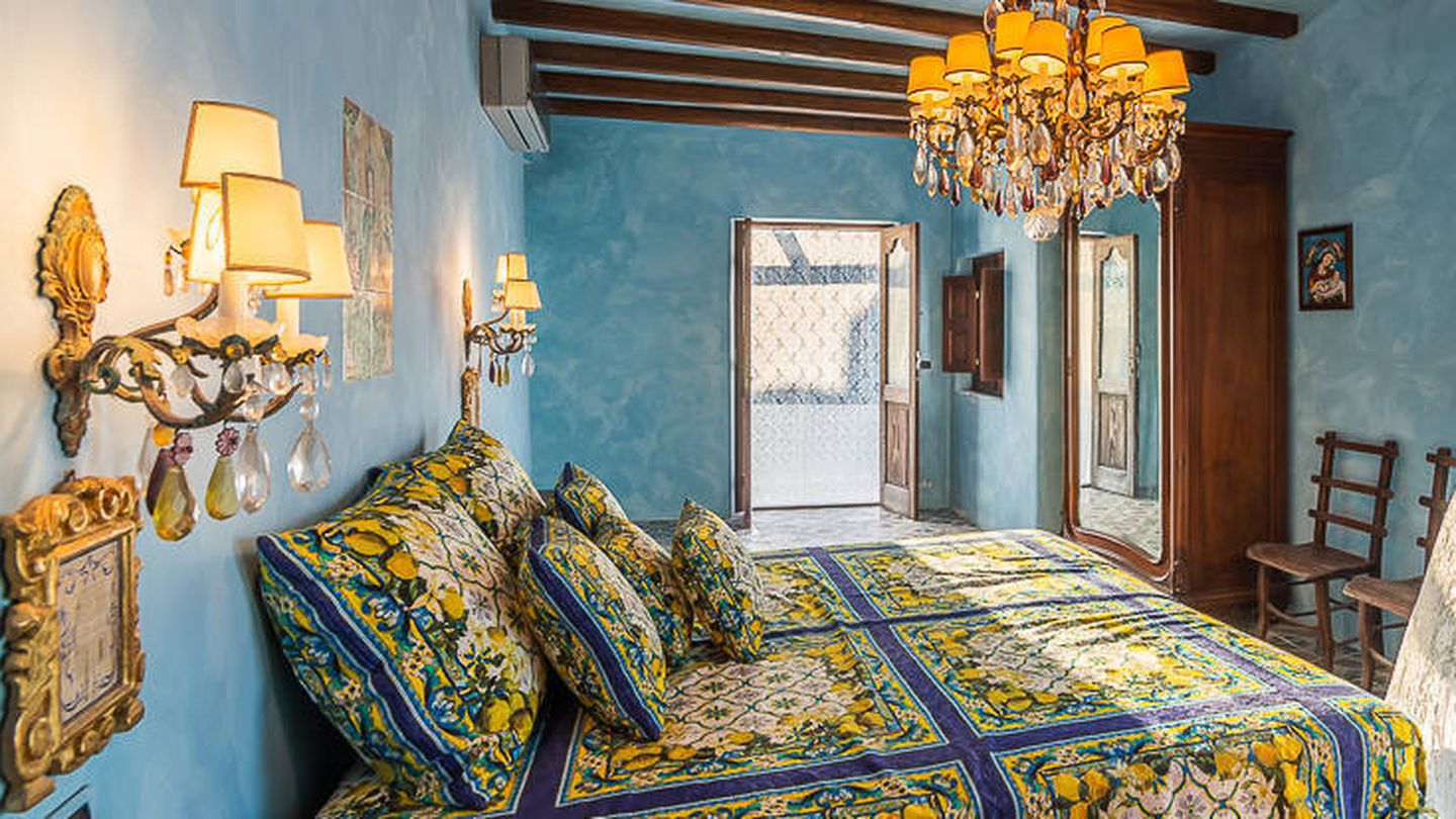 Dormitorio de la villa de D&G. (Foto de Lionard Luxury Real Estate)