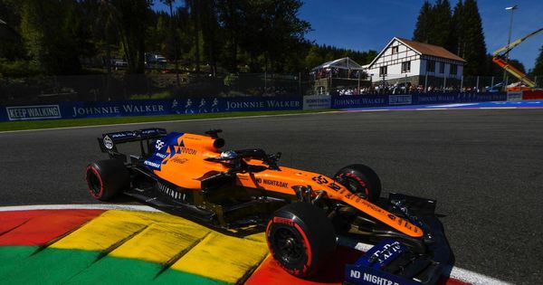 Foto: Por segunda vez en la presente temporada, Sainz se quedaba en el Q1, tras solo dar una vuelta clasificatoria (McLaren)