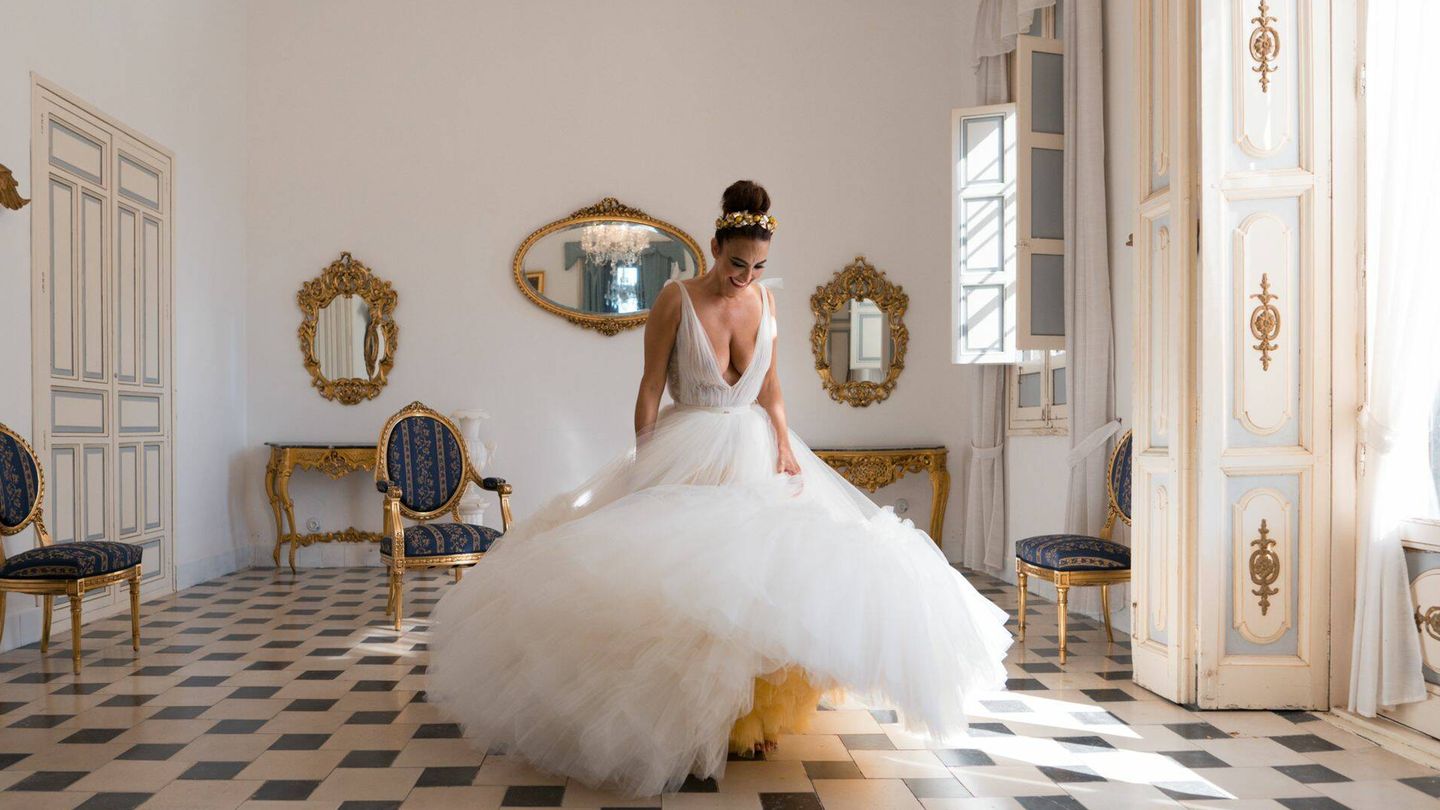 El impactante vestido de novia de Cristina Rodríguez en todo su esplendor. (Amalgama Fotografía)