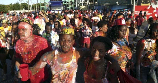 Foto: Participantes en el Carnaval de Puerto España, Trinidad y Tobago, en febrero de 2015. (Reuters)