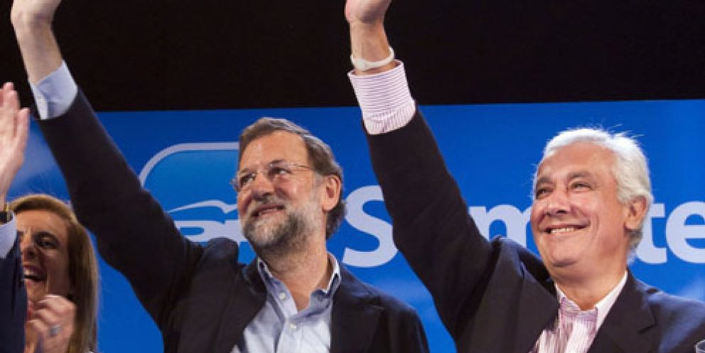 Foto: El PP vence al PSOE por primera vez en Andalucía y da un paso decisivo hacia la Junta