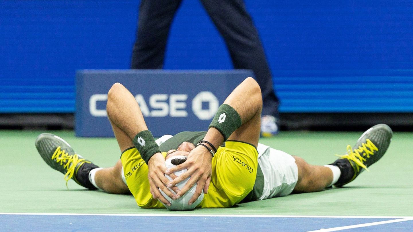 Matteo Berrettini celebra su victoria contra Monfils en cuartos del US Open. (EFE)