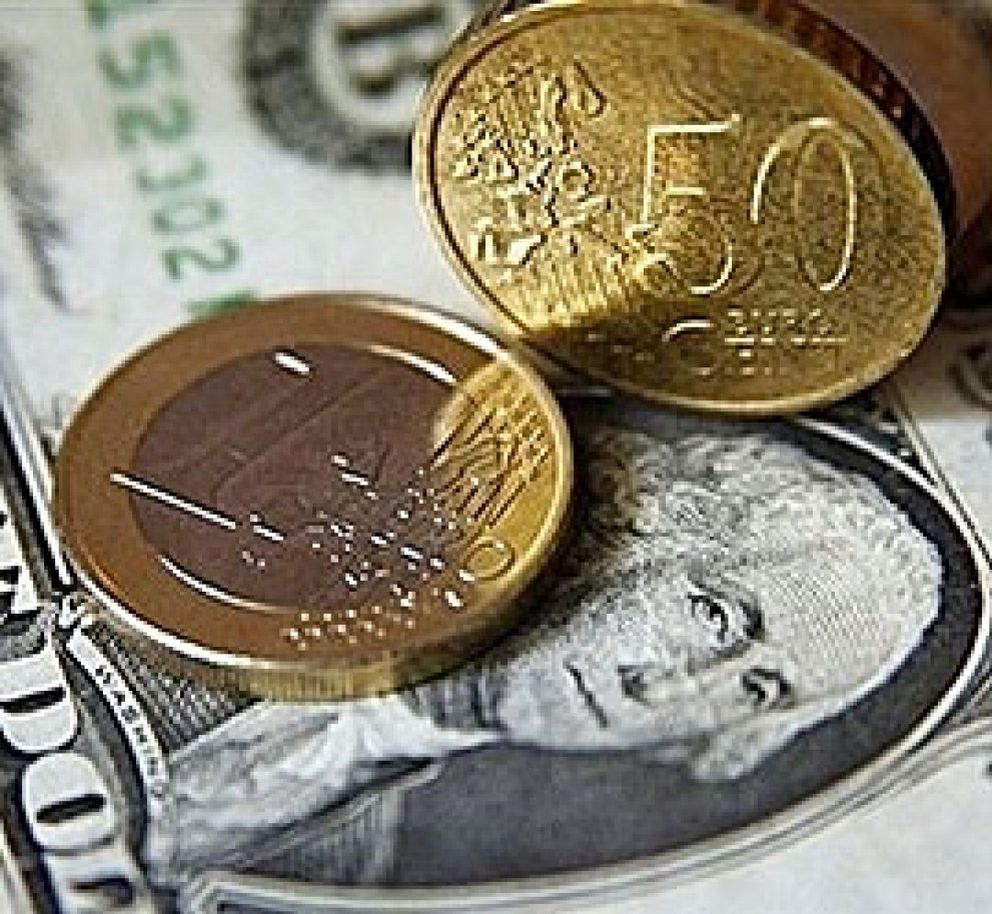 Foto: El euro cae a su nivel más bajo en dos meses frente al dólar