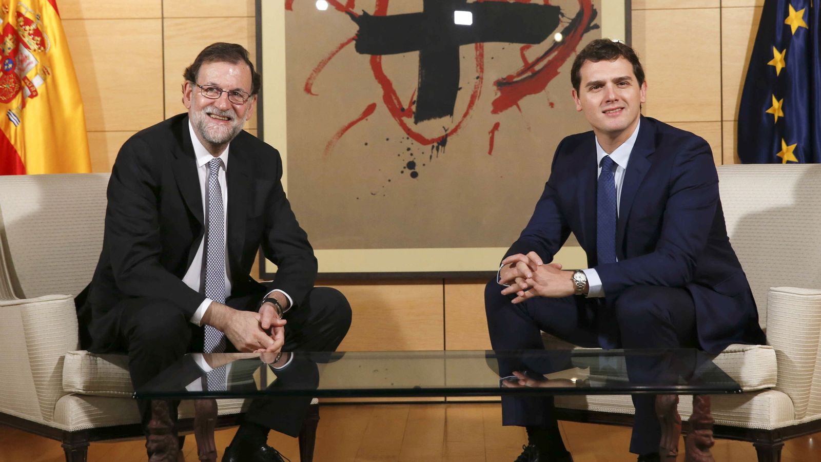 Foto: Los líderes de Ciudadanos y el Partido Popular, Albert Rivera y Mariano Rajoy. (Reuters)