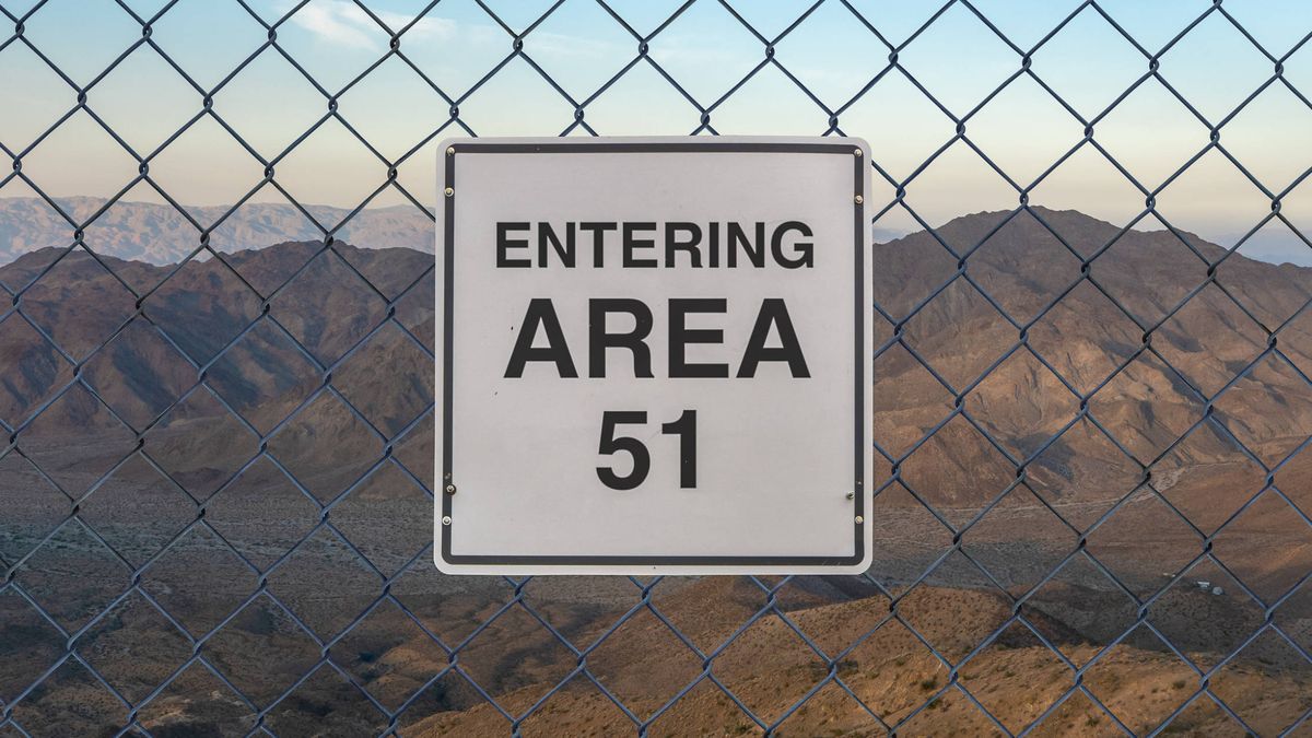 Qué hay exactamente en el Área 51 y qué verías si haces un viaje hasta allí