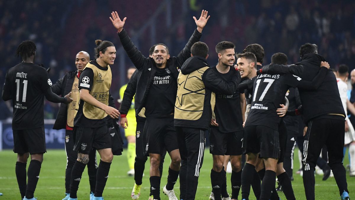 El Benfica sorprende y elimina al Ajax en el Amsterdam Arena (0-1)