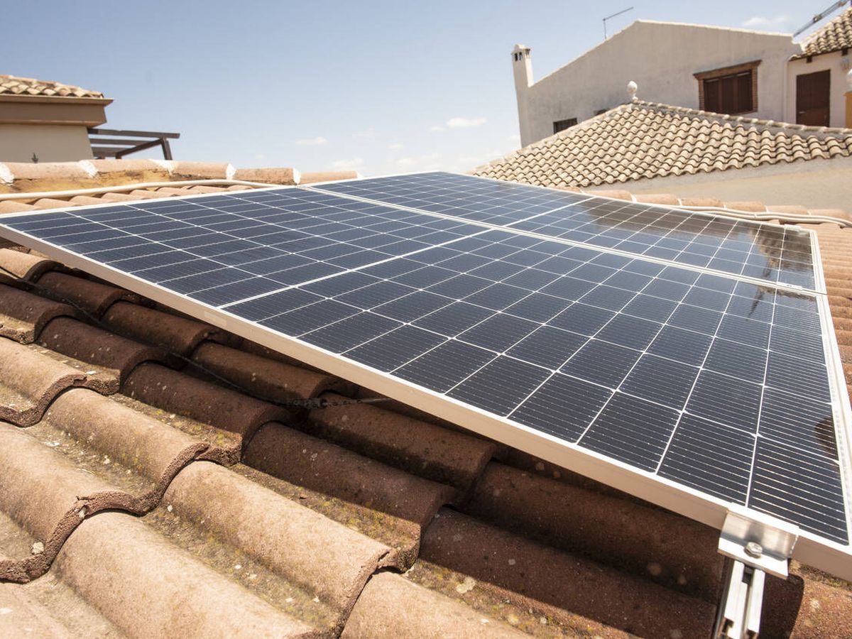 Foto: ¿Tengo que volver a solicitar un certificado energético si pongo unas placas solares? (Foto: iStock)