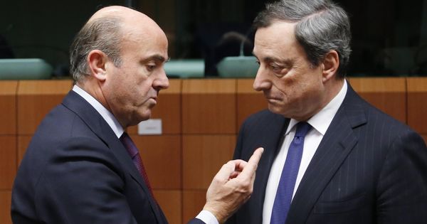 Foto: El ministro de Economía, Luis de Guindos, y el presidente del BCE, Mario Draghi