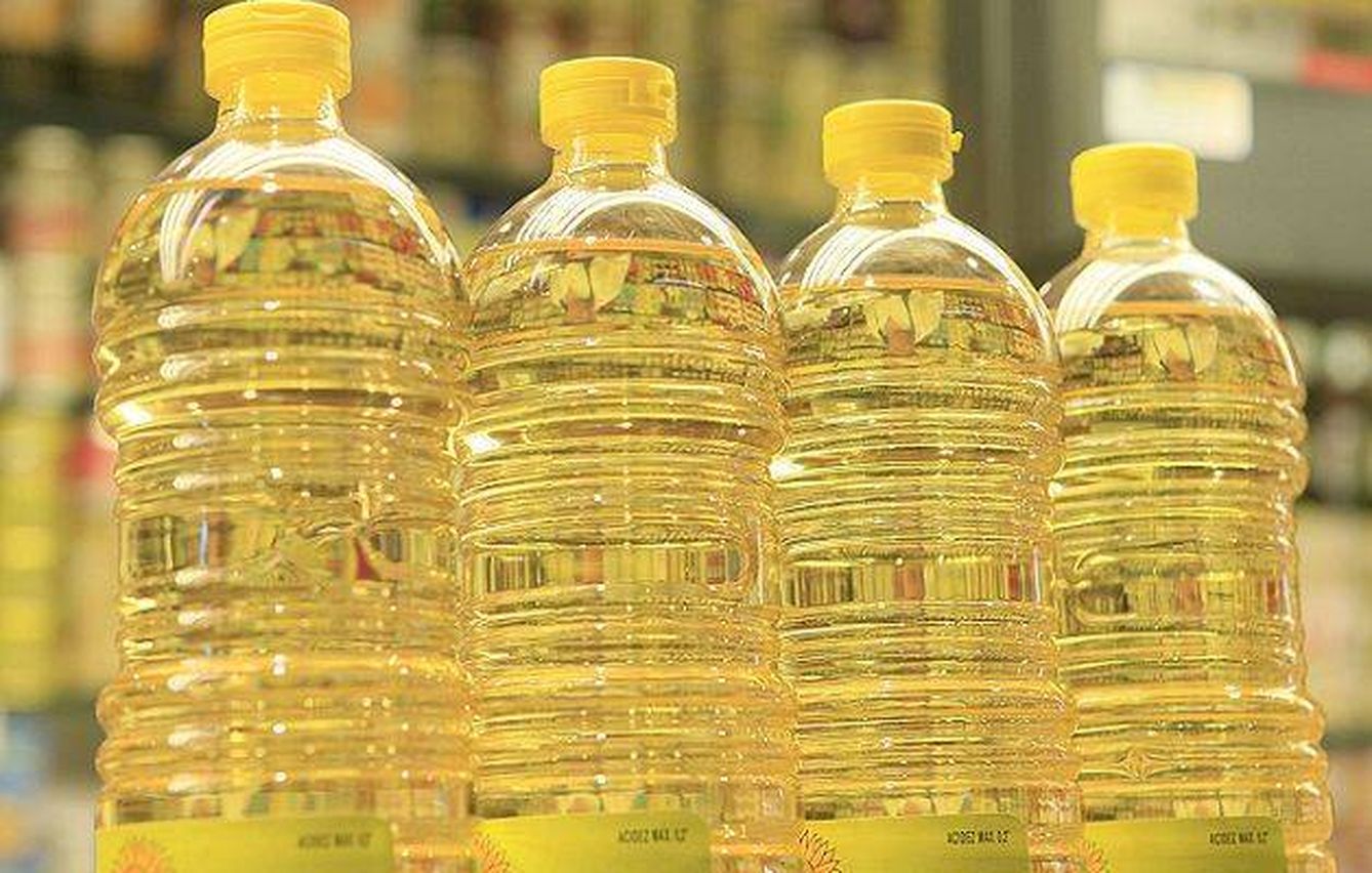 El aceite de girasol habitual es líquido a temperatura ambiente.