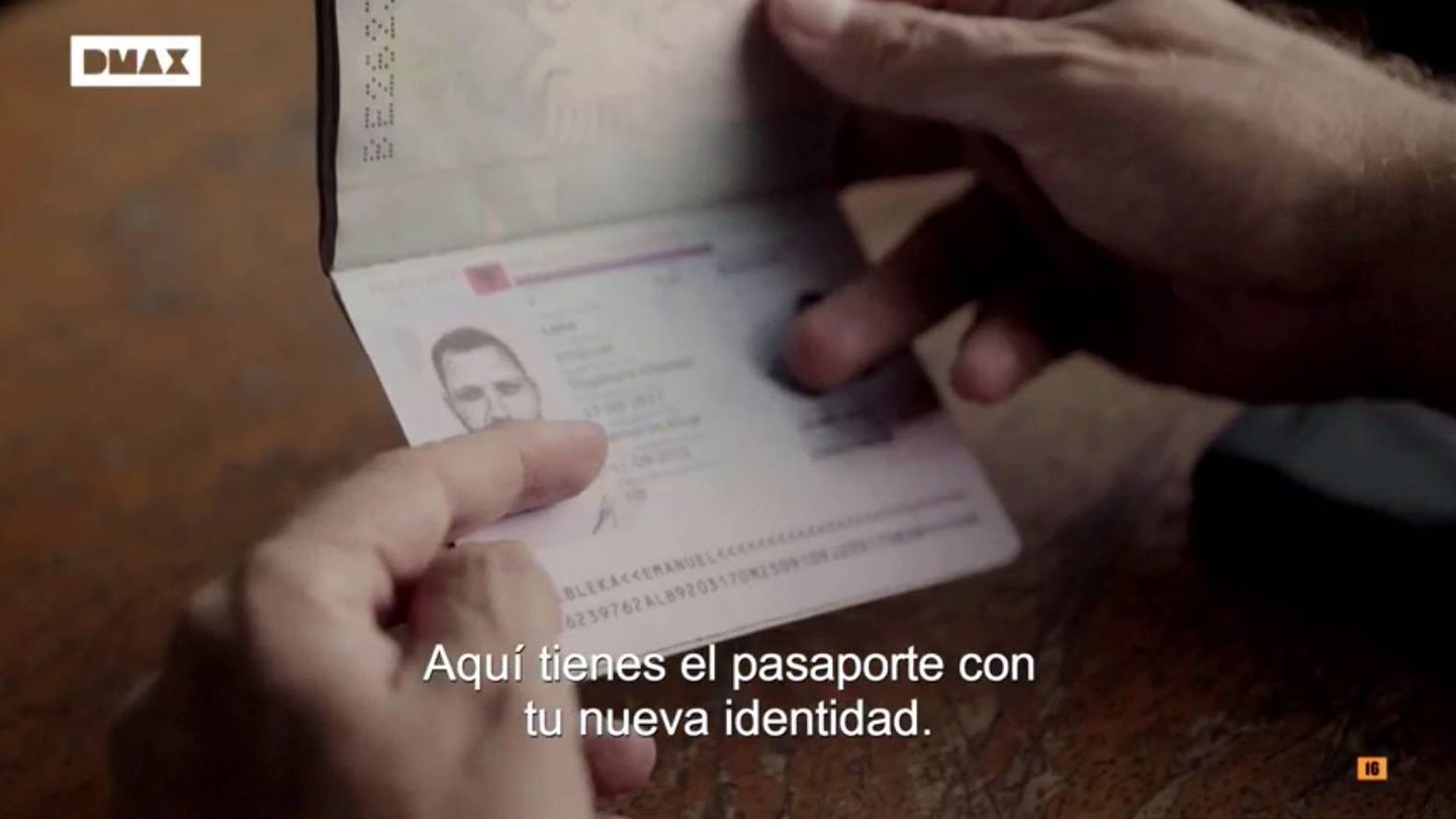 Pasaporte falso de David Beriain. (DMAX)