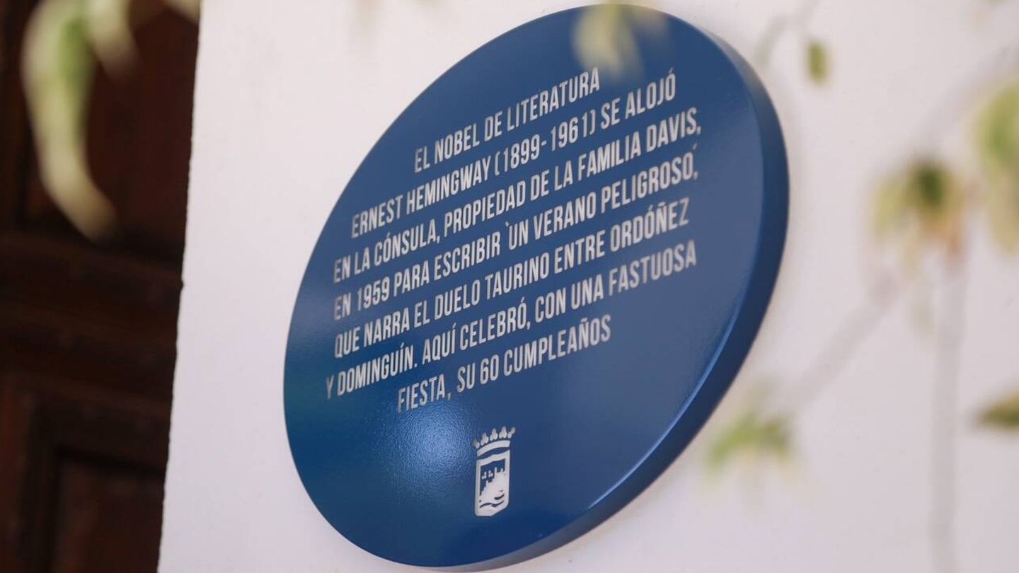 La placa instalada. (Ayuntamiento de Málaga)