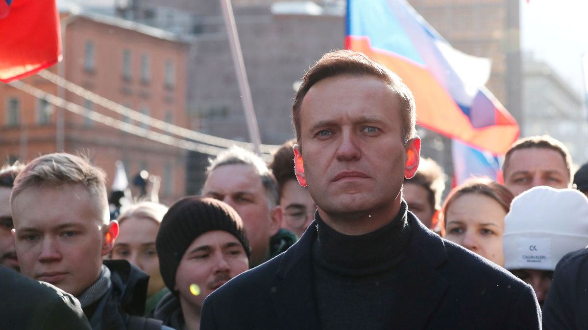 Navalni sigue grave y en coma pero estable, según el hospital berlinés