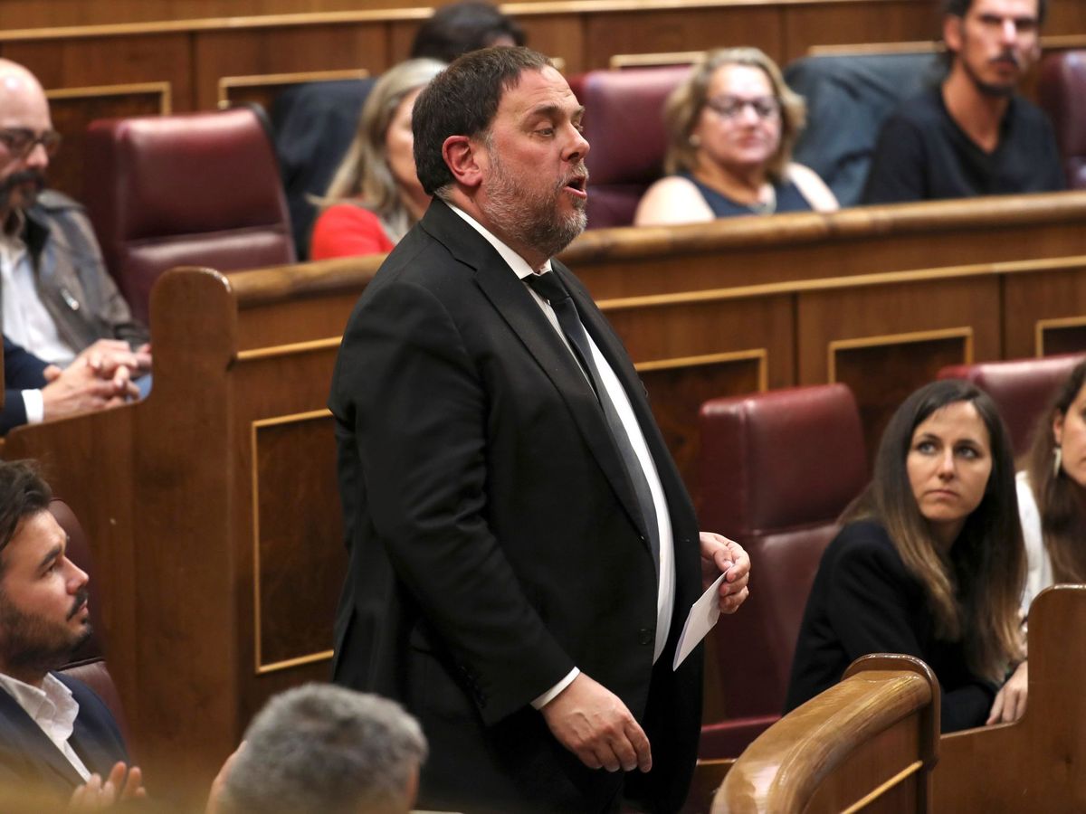 Foto: El líder de ERC, Oriol Junqueras, promete el cargo durante la sesión constitutiva de las Cortes Generales de la XIII Legislatura. (EFE) 