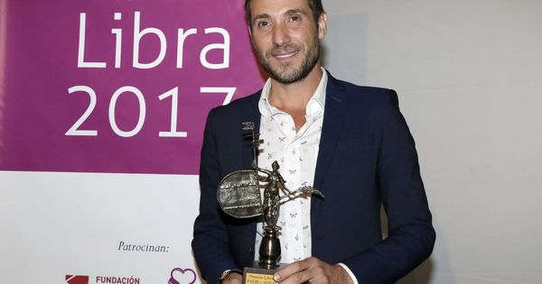 Foto: Antonio David Flores recoge el Premio Libra 2017. (Gtres)
