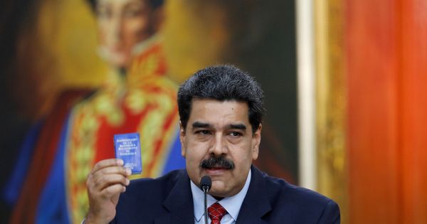 Foto: El presidente de Venezuela, Nicolás Maduro, da una rueda de prensa en el Palacio de Miraflores. (Reuters)