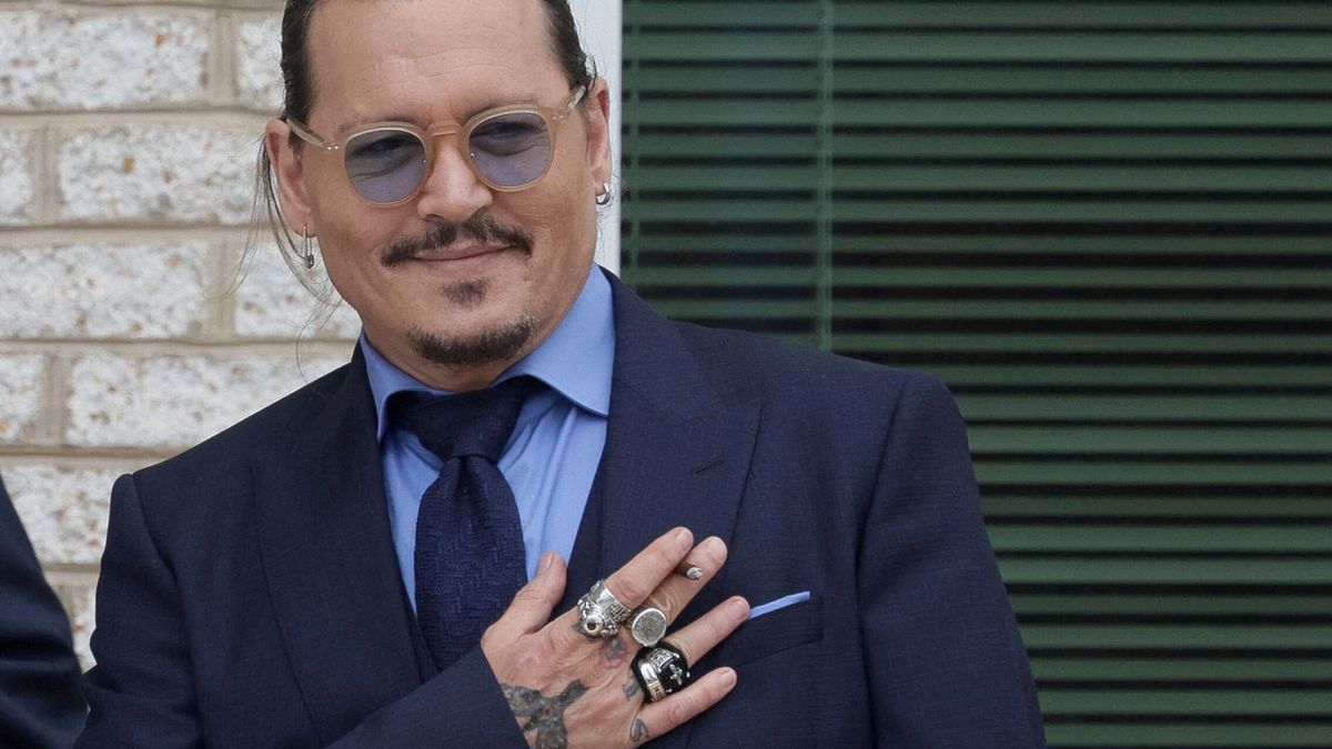 La inesperada reaparición de Johnny Depp en los premios MTV