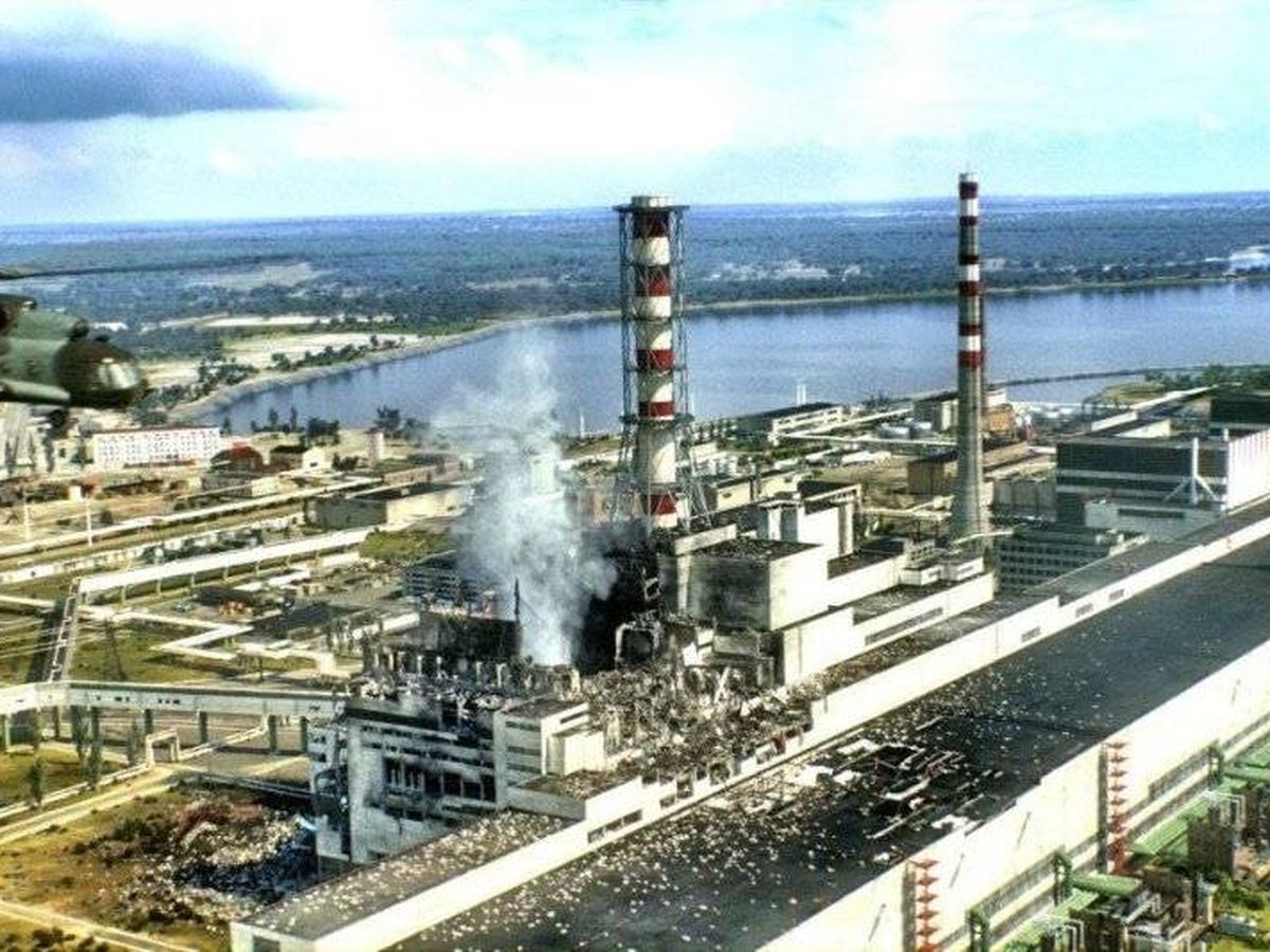 Foto: Vista aérea del reactor cuatro de la central nuclear ‘Vladimir Illich Lenin’ de Chernóbil en Prípiat, 26 de abril de 1986