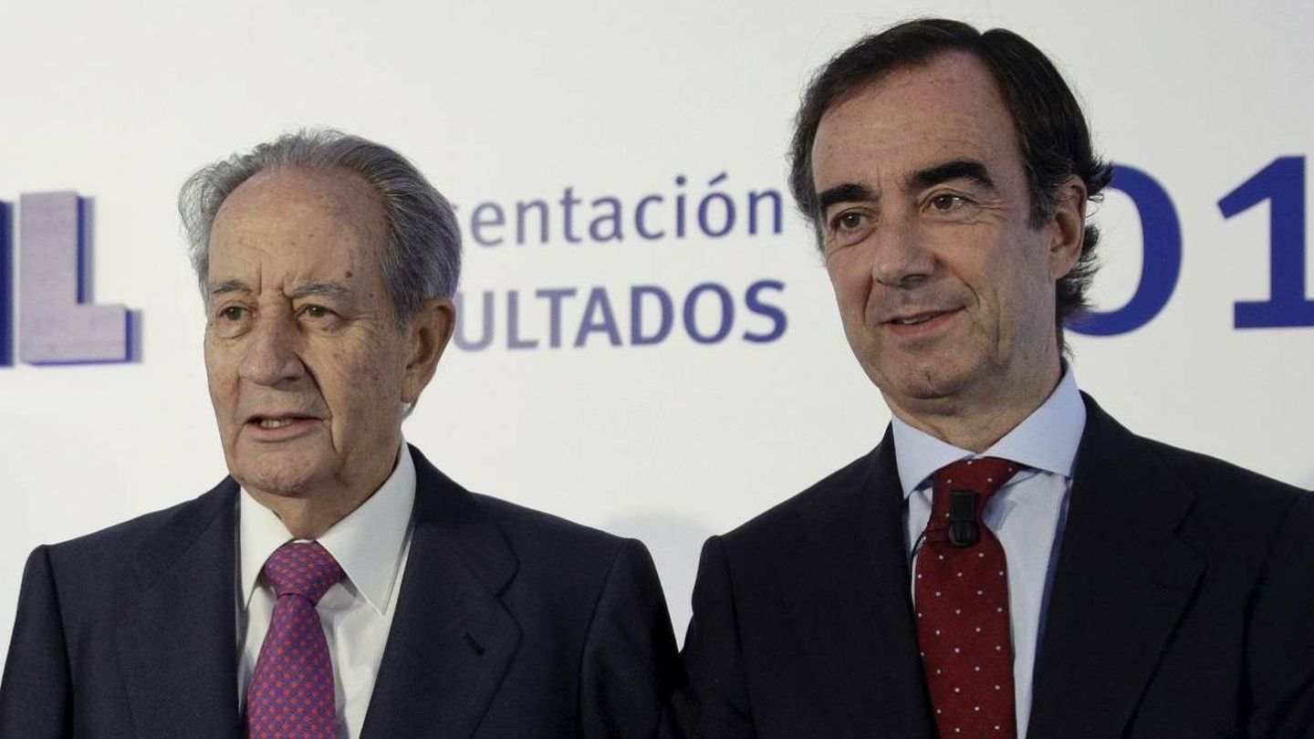 Juan Miguel Villar Mir (i) y Juan Villar-Mir de Fuentes. (Reuters)