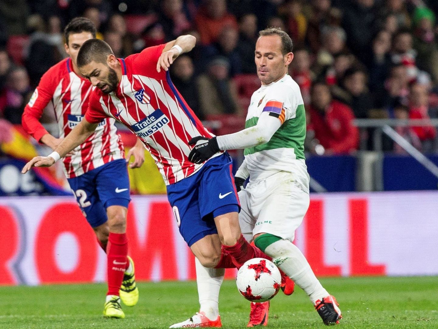 Nino, en un partido contra el Atlético de Madrid. (EFE)