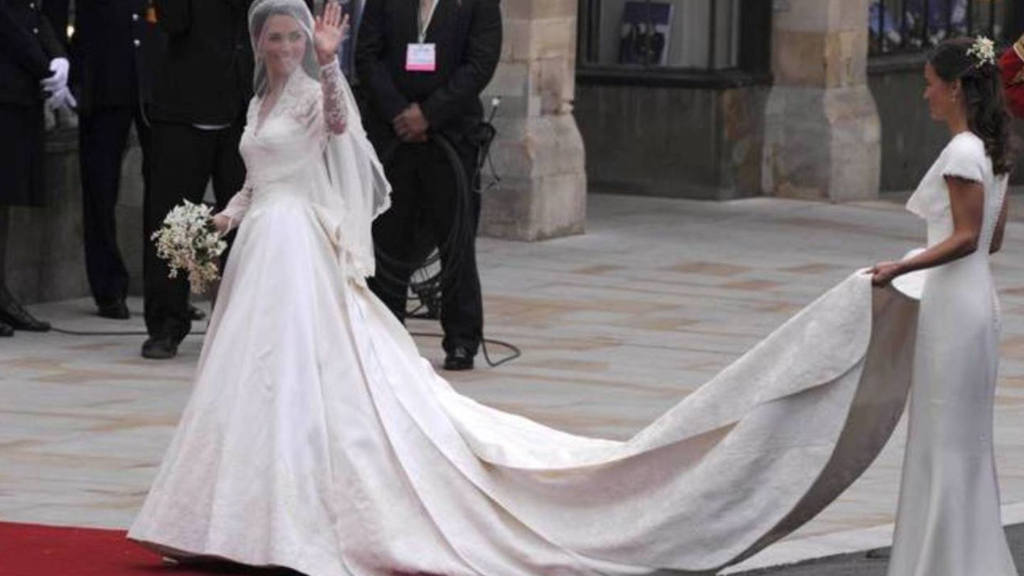 Kate Middleton, espectacular pero clásica en su boda. (EFE)