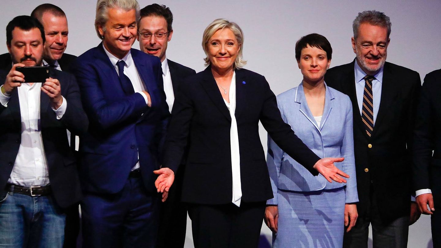 Matteo Salvini, Harald Vilimsky, Geert Wilders, Marcus Pretzell, Marine Le Pen y Frauke Petry en Koblenz, Alemania, el 21 de enero de 2017. (EFE)