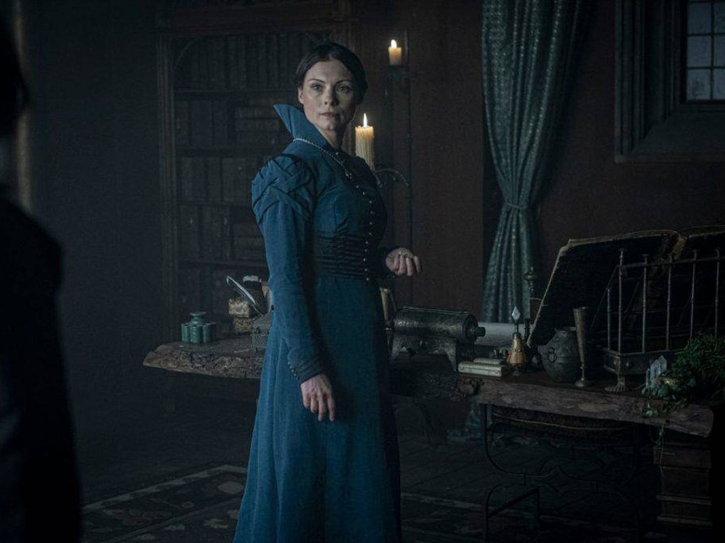 MyAnna Buring es Tissaia en 'The Witcher'. (Netflix)