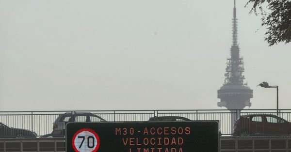 Foto: Limitaciones por contaminación en la capital madrileña.