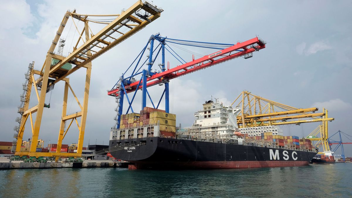 JP Morgan trocea su negocio portuario en España para desatascar la venta