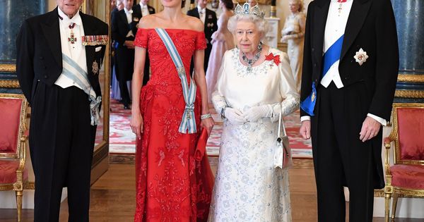 Foto: La reina Isabel II, el rey Felipe VI, el duque de Edimburgo y la reina Letizia. (EFE)