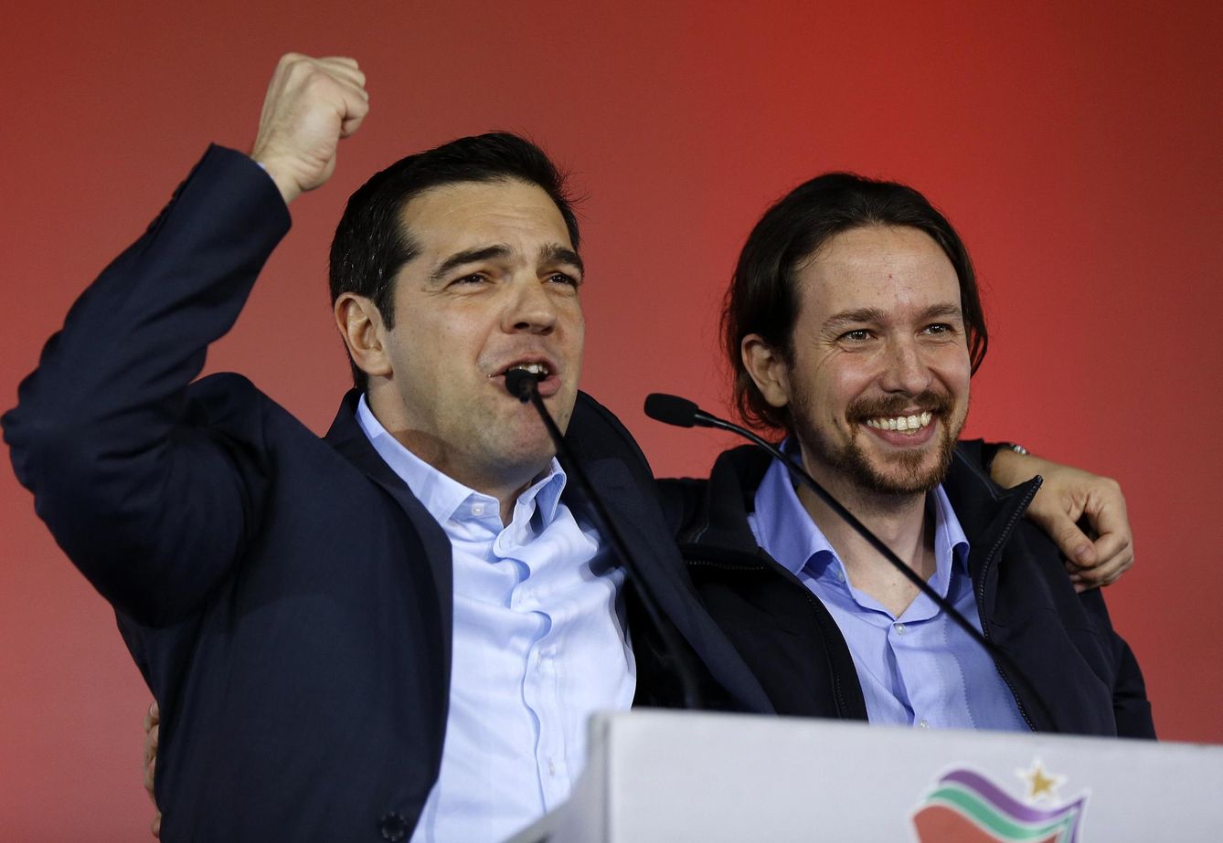 Pablo Iglesias y Alexis Tsipras tras la victoria electoral (Reuters)