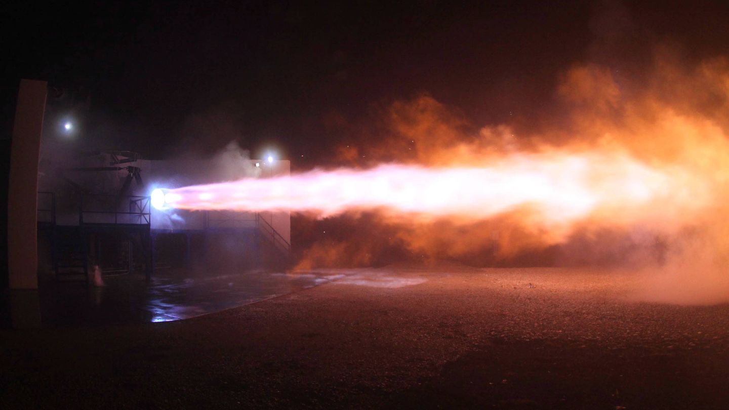 Los motores Raptor, en plena prueba. (Foto: SpaceX)