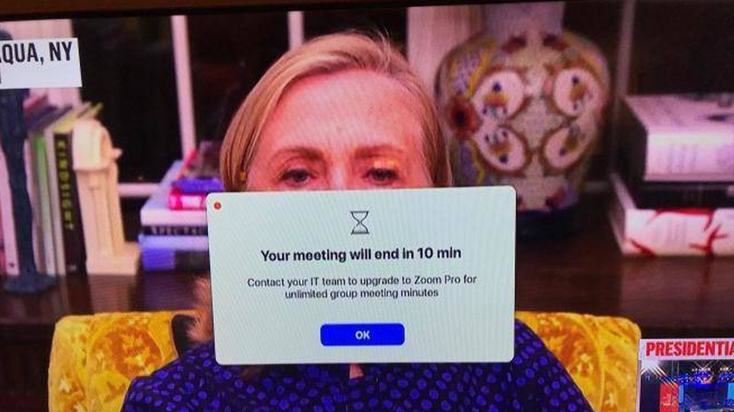  Hillary Clinton, usando Zoom. (Redes sociales)