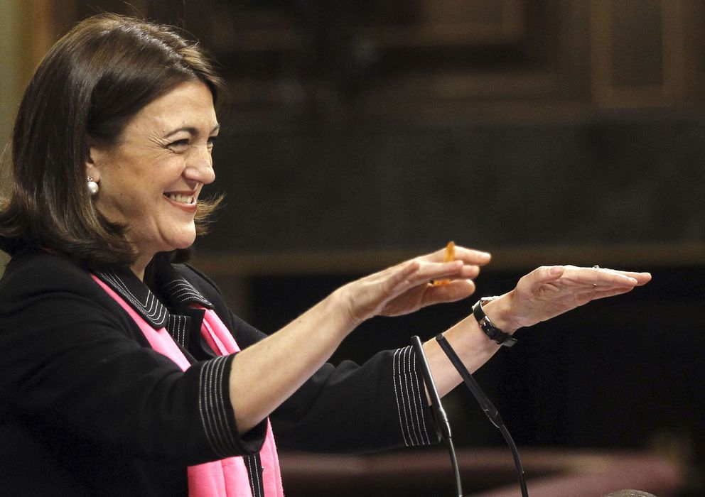 Foto: La portavoz del PSOE en el Congreso, Soraya Rodríguez, durante su intervención en el pleno. (EFE)