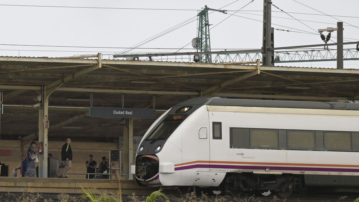 La DANA provoca cortes de trenes por toda España: qué pasa con los billetes si tu viaje está afectado