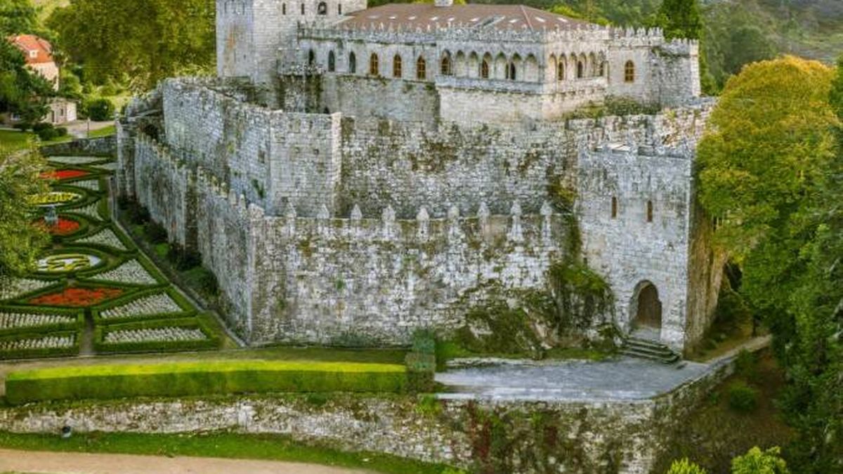  Ni Segovia ni Valladolid: el pueblo de Galicia que esconde un castillo medieval del siglo XV y se ha convertido en museo