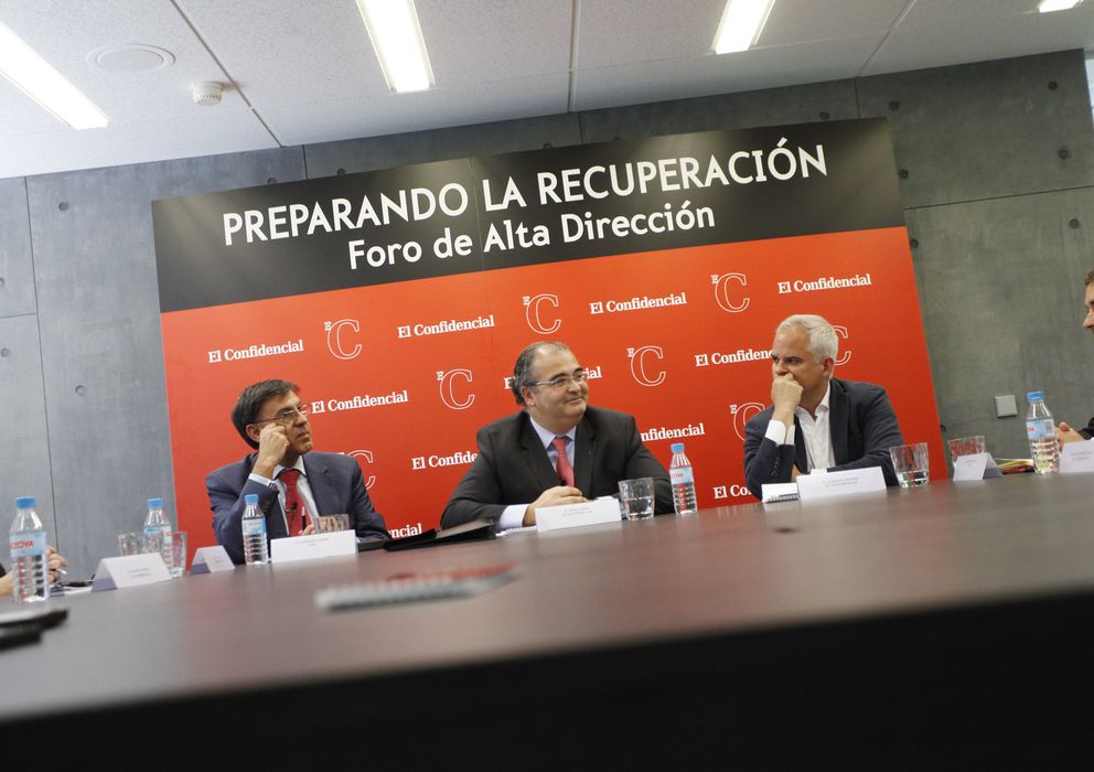 Foto: El presidente de Banco Popular, Ángel Ron, en el Foro organizado por 'El Confidencial' y PwC. (E. Villarino)
